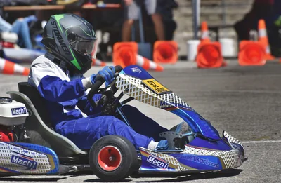 Comment choisir le kart idéal pour débuter dans le karting en 2026 : guide complet